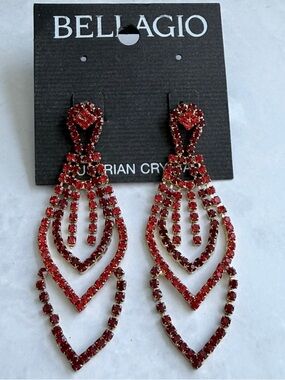 🚨3 for $15🚨 Bellagio - Vintage Red Crystal Chandelier Earrings